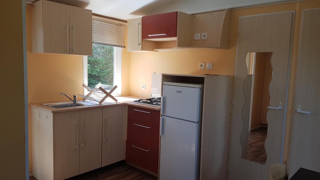 Camping Au Tour De L'Aveyron L'Hospitalet-du-Larzac ภายนอก รูปภาพ