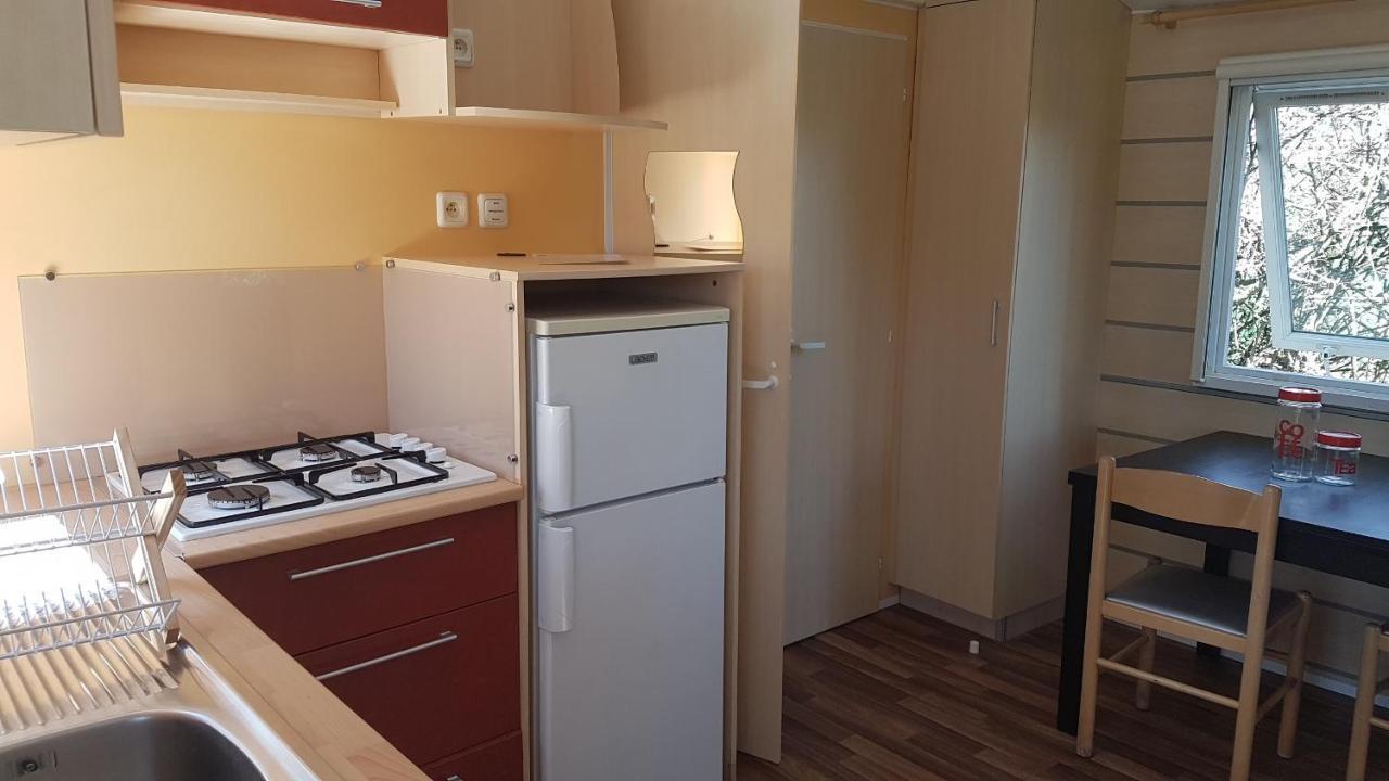 Camping Au Tour De L'Aveyron L'Hospitalet-du-Larzac ภายนอก รูปภาพ