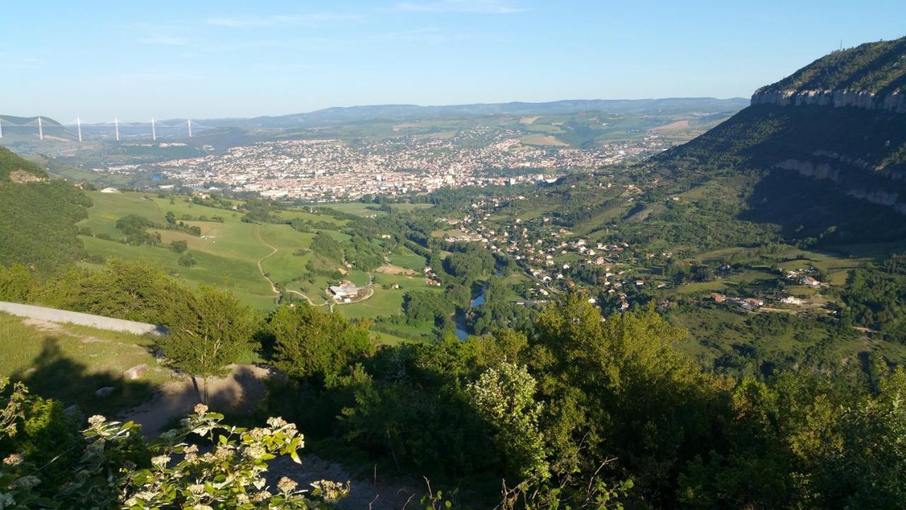 Camping Au Tour De L'Aveyron L'Hospitalet-du-Larzac ภายนอก รูปภาพ